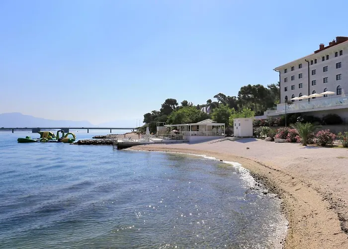 With Parking Space - 12152 아파트