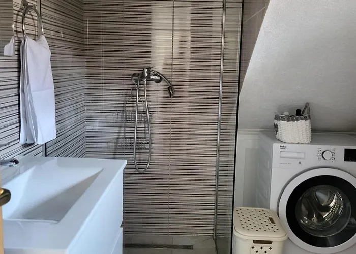 With Parking Space - 12152 트로기르