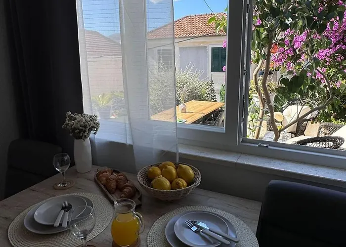 아파트 With Parking Space - 12152 *