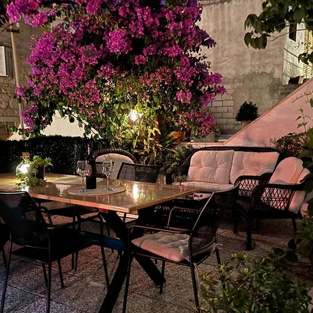 With Parking Space - 12152 Appartement Trogir