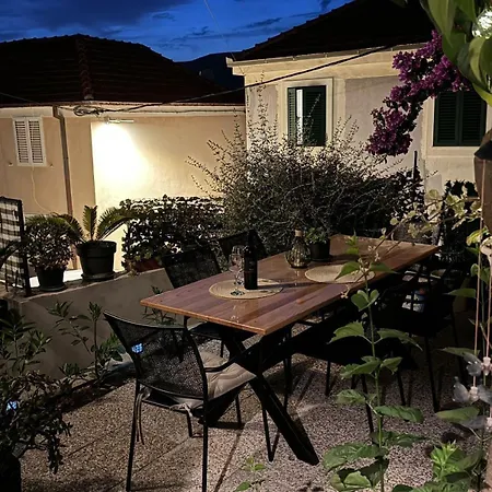 Appartement With Parking Space - 12152 Trogir